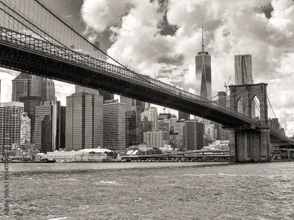The Brooklyn Bridge and the downtown Manhattan skyline in New Yo