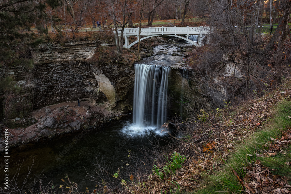 Obraz premium Lower Upper Minneopa Falls (Explored)