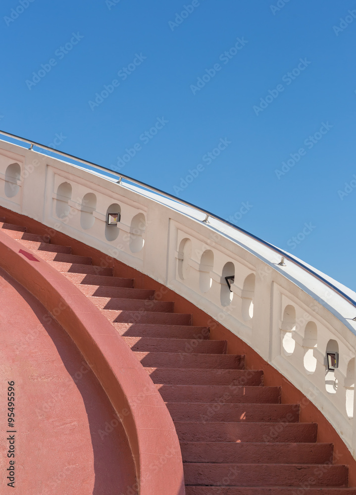 Obraz premium Walking stairs with blue sky