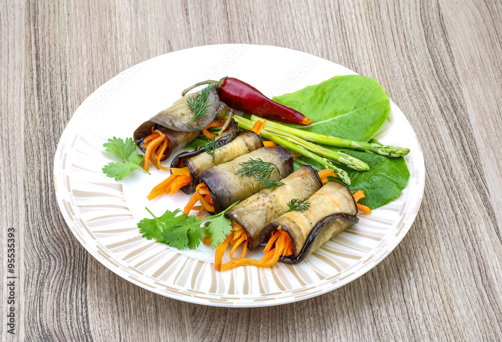 Eggplant rolls with carrot