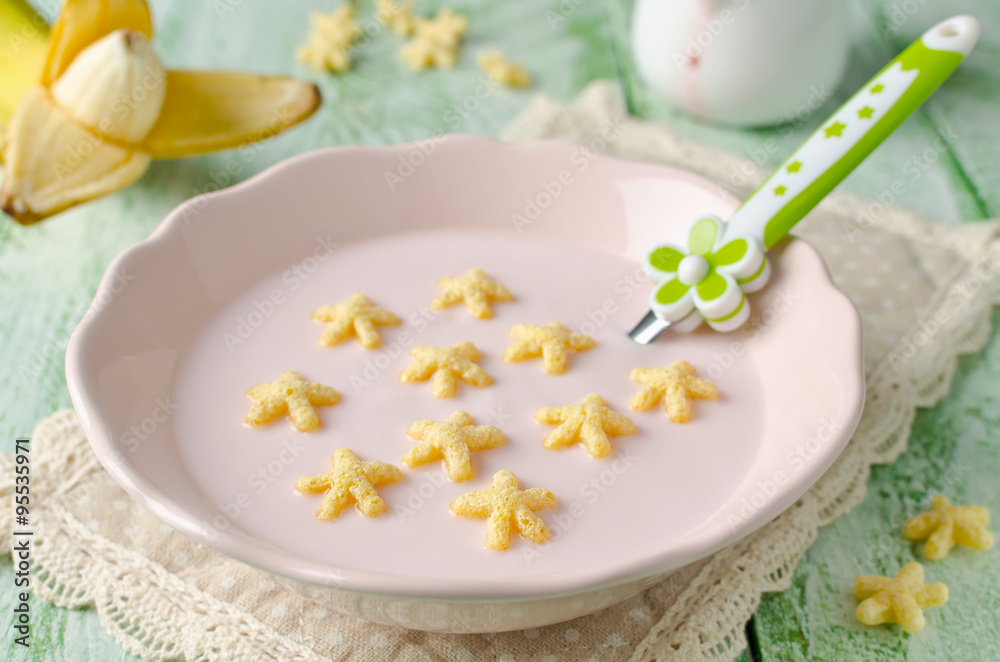 Yogurt with corn stars Yogurt with corn stars