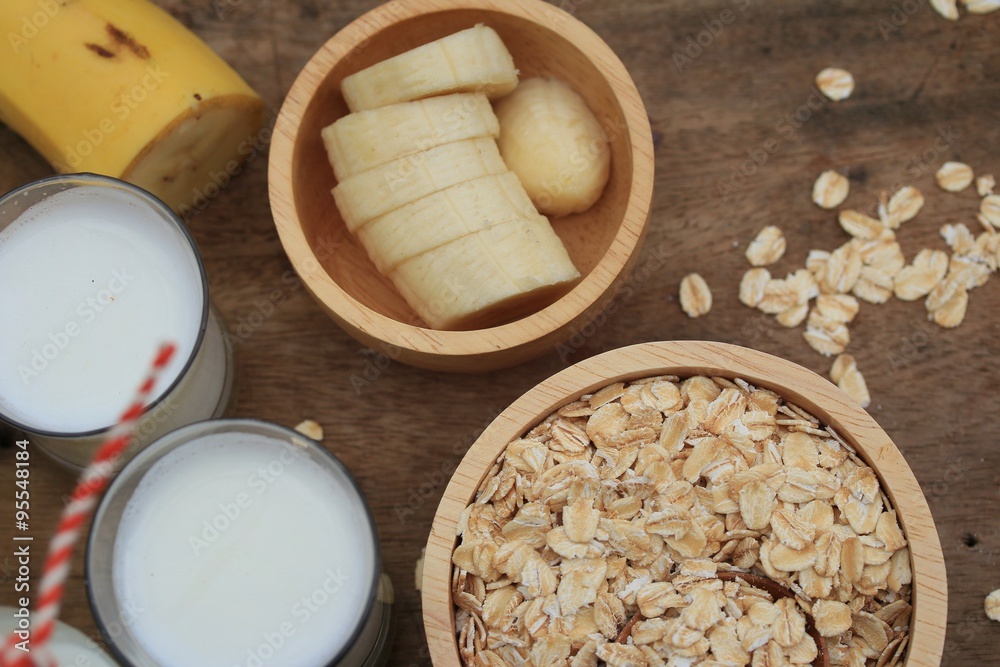 oat flakes with milk oat flakes with milk