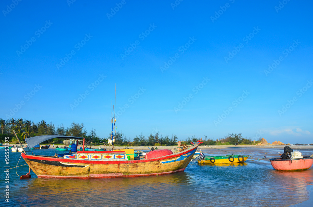 ke ga beach with many colorful boats