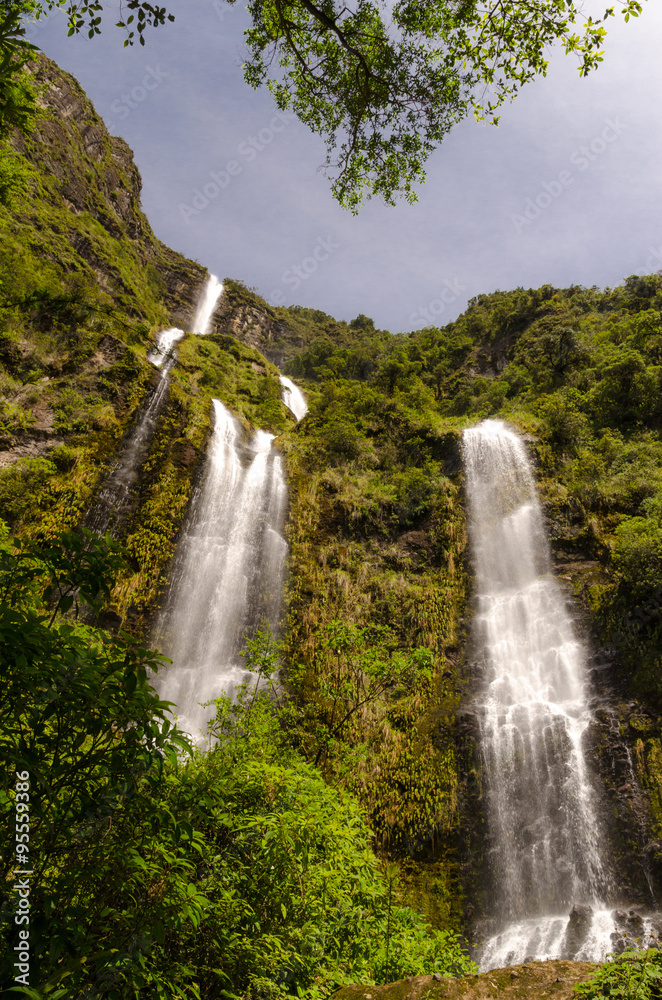 Fototapeta premium Giron Waterfalls, Ecuador