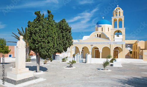 Santorini - The church Agios Georgios in Oia.