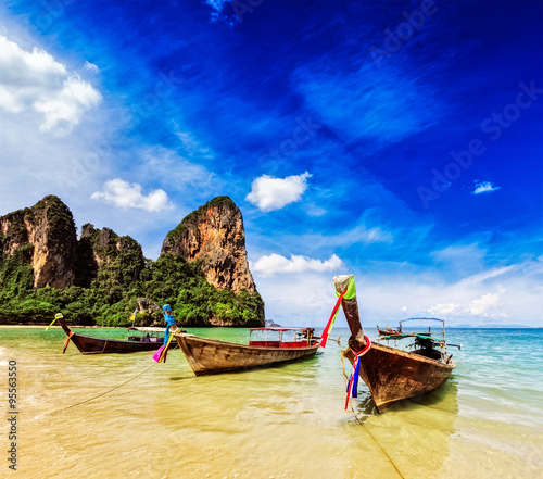  Long tail boats on tropical beach, Krabi, Thailand © Dmitry Rukhlenko