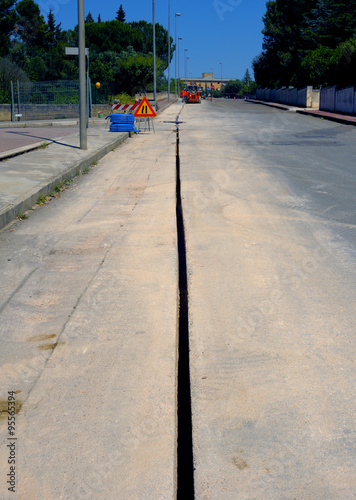 micro trench executed for the execution Fiberglass network © peuceta