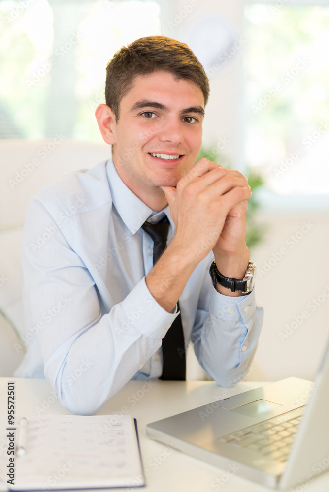 Naklejka premium Businessman In Office