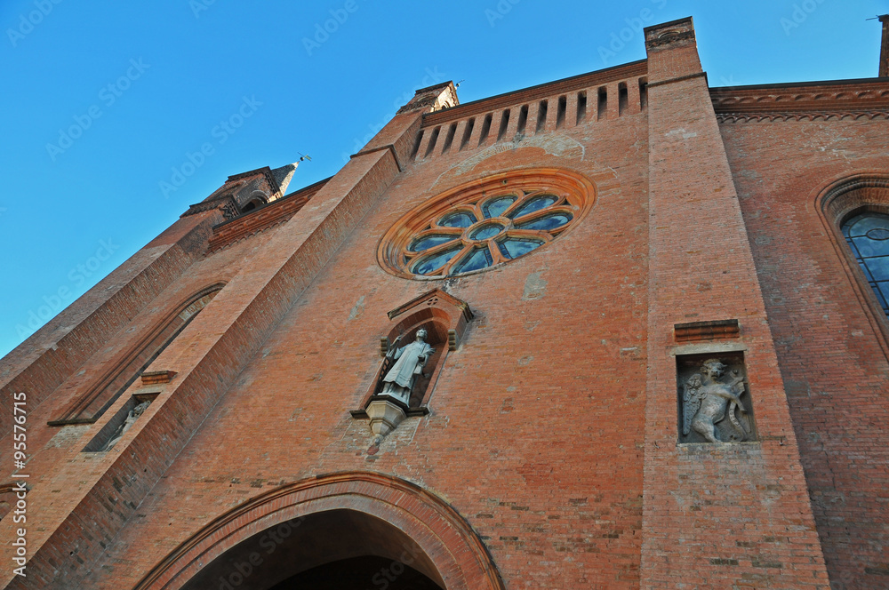 Il Duomo di Alba, Langhe - Piemonte