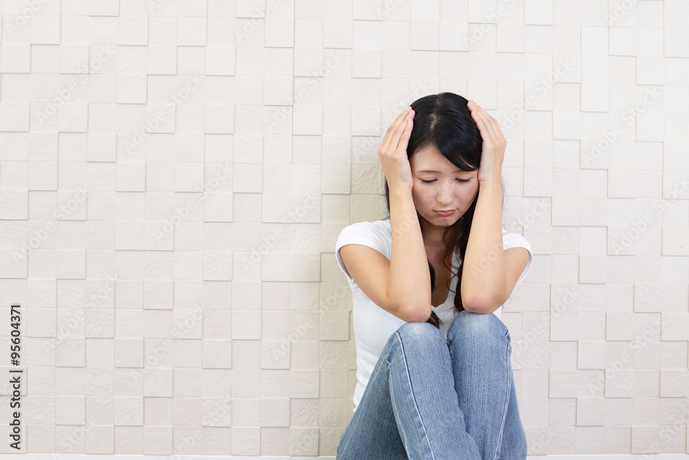 憂鬱な表情の女性 憂鬱な表情の女性