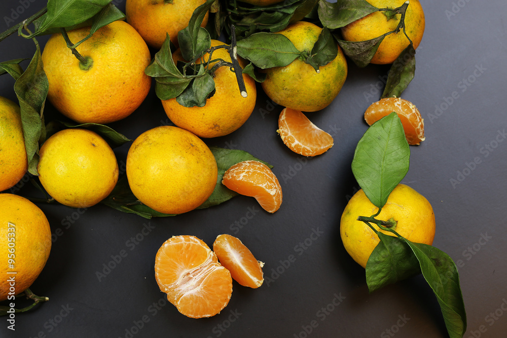 mandarin fruit isolate black