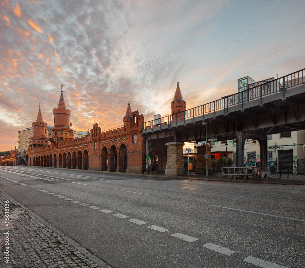 Fototapeta premium Berlin, Germany, Schlesisches Tor station