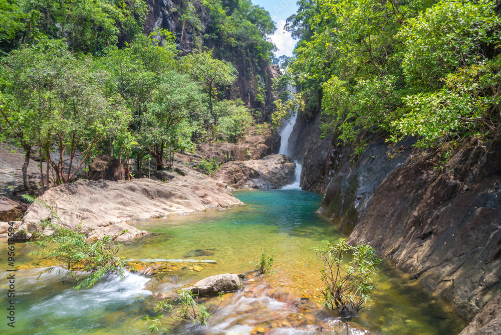Obraz premium Klong Phlu Waterfall on Koh Chang or Chang island, Thailand