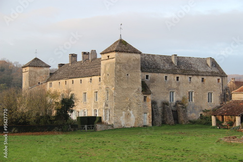 Château d'Ozenay (71) photo