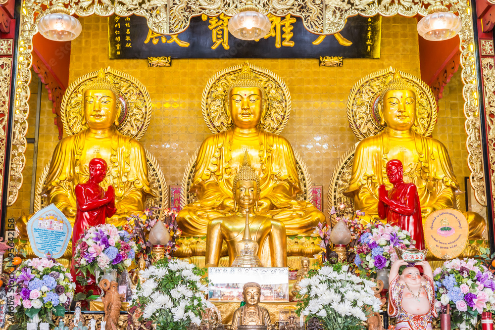 Fototapeta premium Golden Buddha statue, Close up.