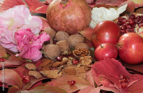 colori e sapori autunnali, foglie e colori photo