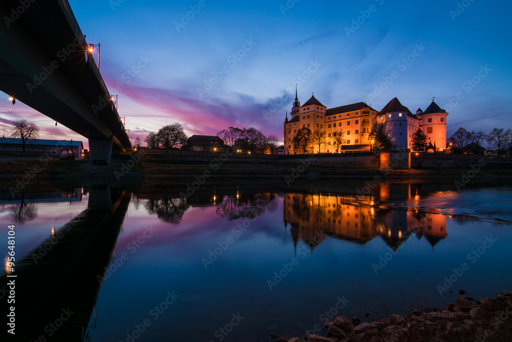 Obraz premium Schloss Hartenfels in Torgau im Abendlicht