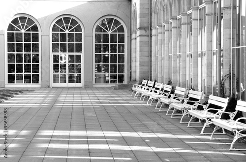 Bänke im Kurpark Bad Kissingen photo