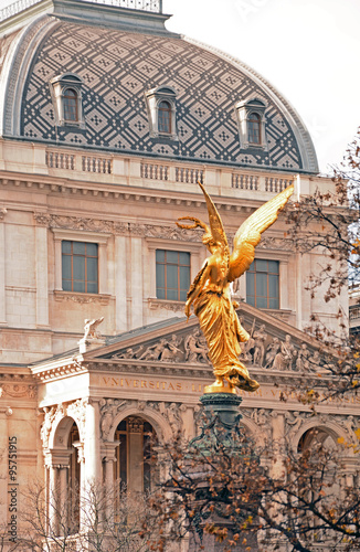 Universität mit Liebenberg-Denkmal, Wien photo