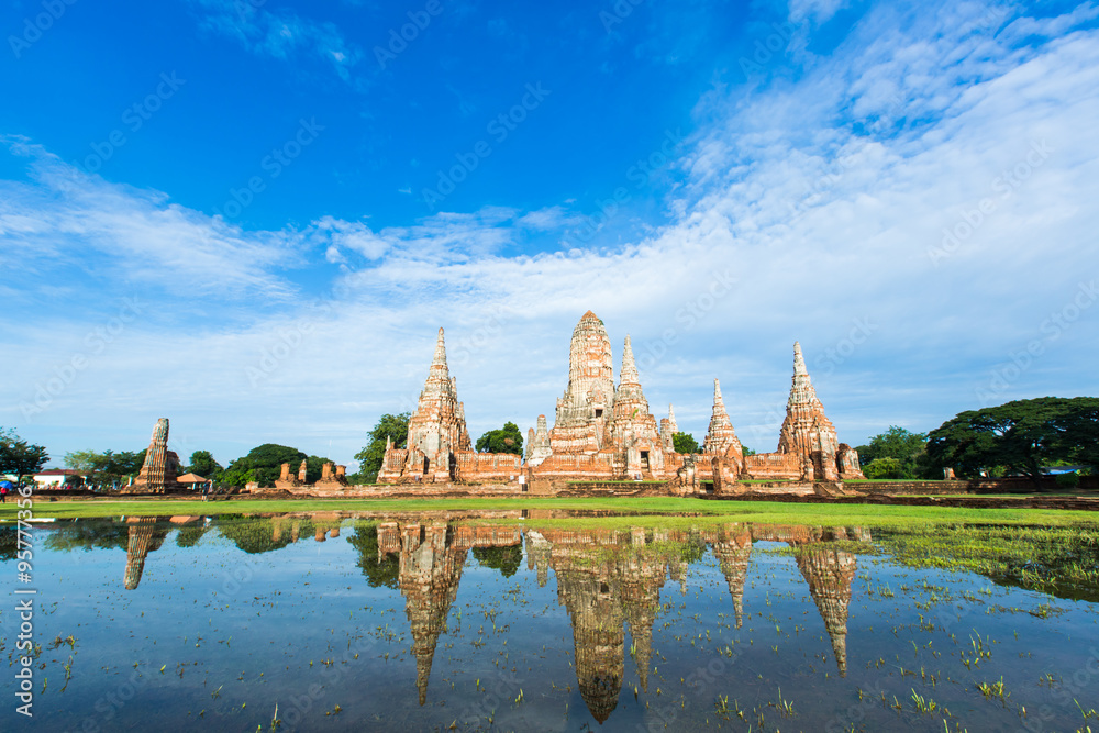 Obraz premium Temple Wat Chai Watthnaram in Ayutthaya