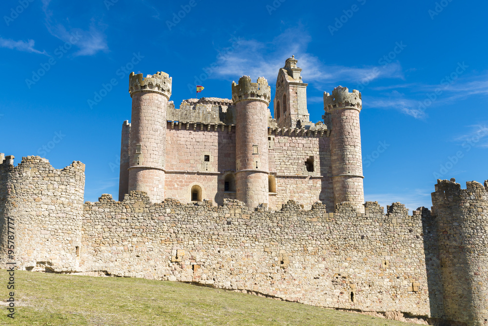 Castillo de Turégano, Segovia (España) Castillo de Turégano, Segovia (España)
