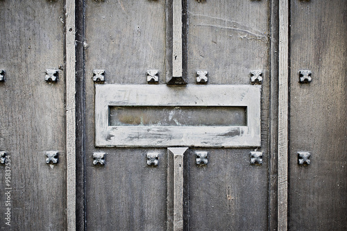 Old letterbox © trgowanlock