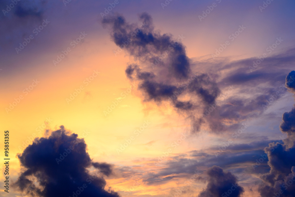 Fototapeta premium Dramatic sunset sky