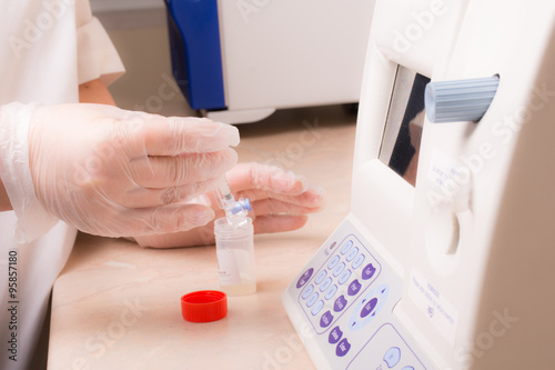 Reproductive assistance techniques and spermiogram in laboratory
