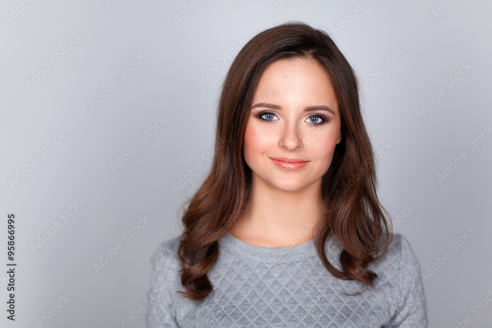 Portrait of an attractive fashionable young brunette woman Portrait of an attractive fashionable young brunette woman