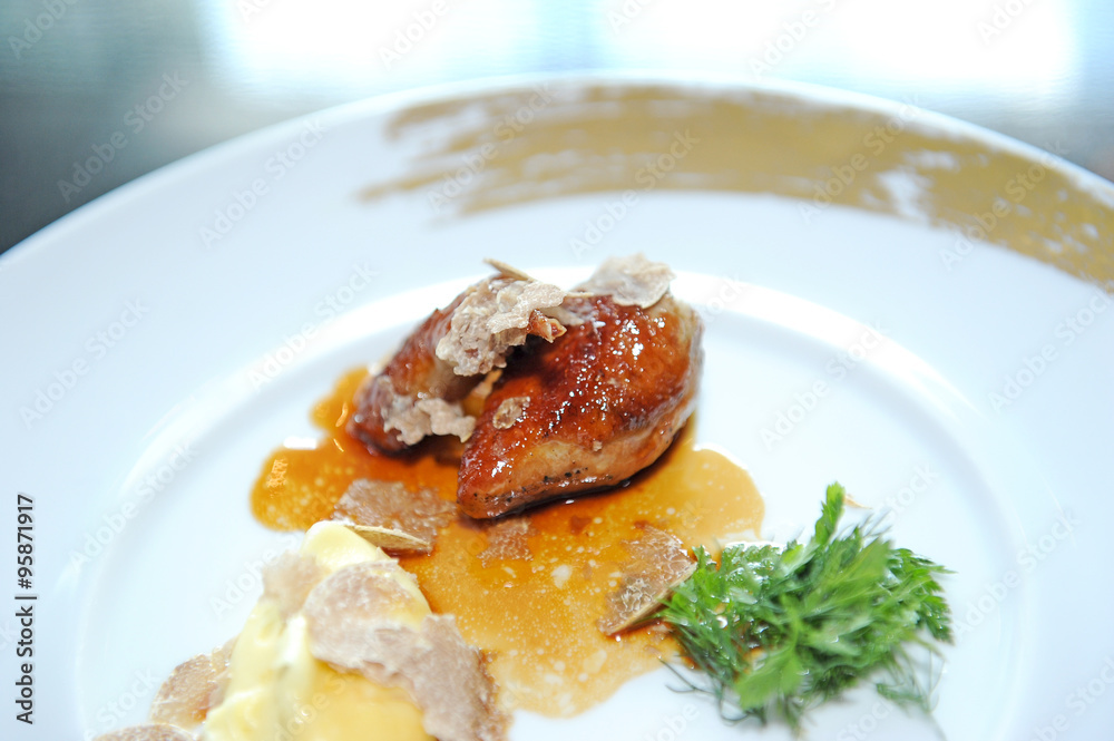 Chicken with truffle