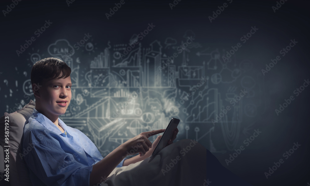 Surfing internet before sleep