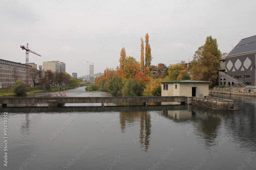 Fototapeta premium Autumn scene in Zurich