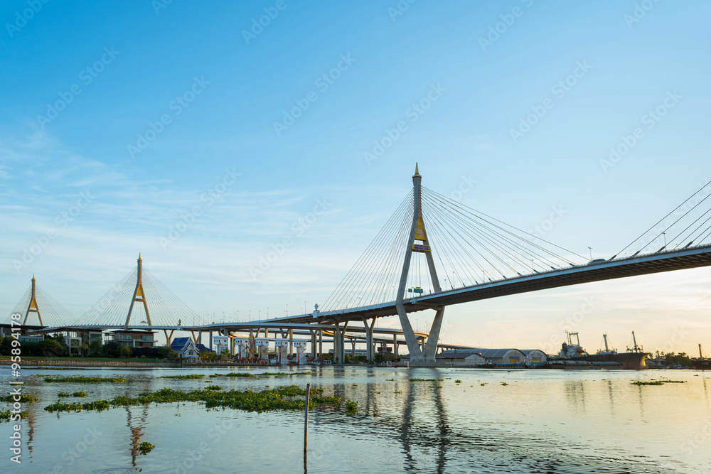 Fototapeta premium Bhumibol Bridge 1 and Bhumibol Bridge 2 crosses the Chao Phraya