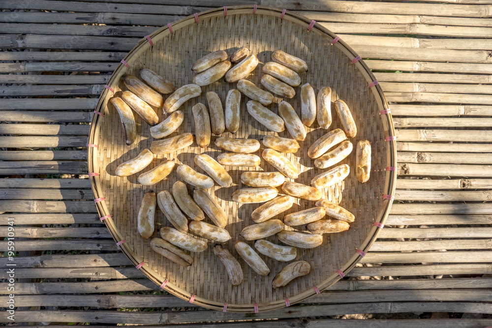 Sun dried banana Sun dried banana