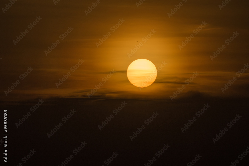 Circle of Sun rise from horizontal