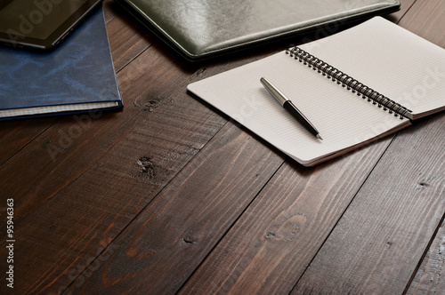 фотографія Open notepad with blank pages