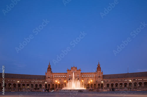la Sevilla Monumental  plaza de Espa  a de An  bal Gonz  lez