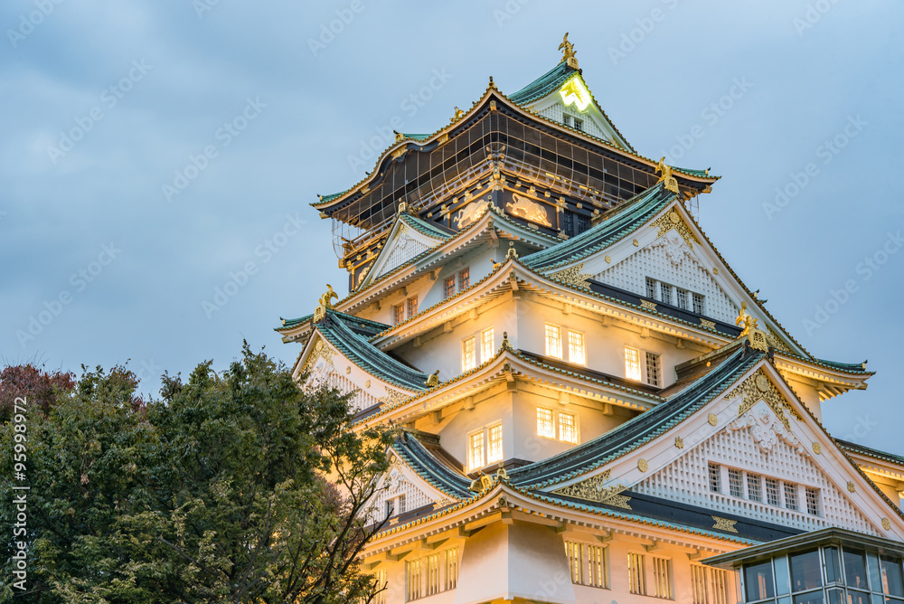 Osaka castle in cloudy sky before the rain fall down in Osaka, Japan. Osaka castle in cloudy sky before the rain fall down in Osaka, Japan.