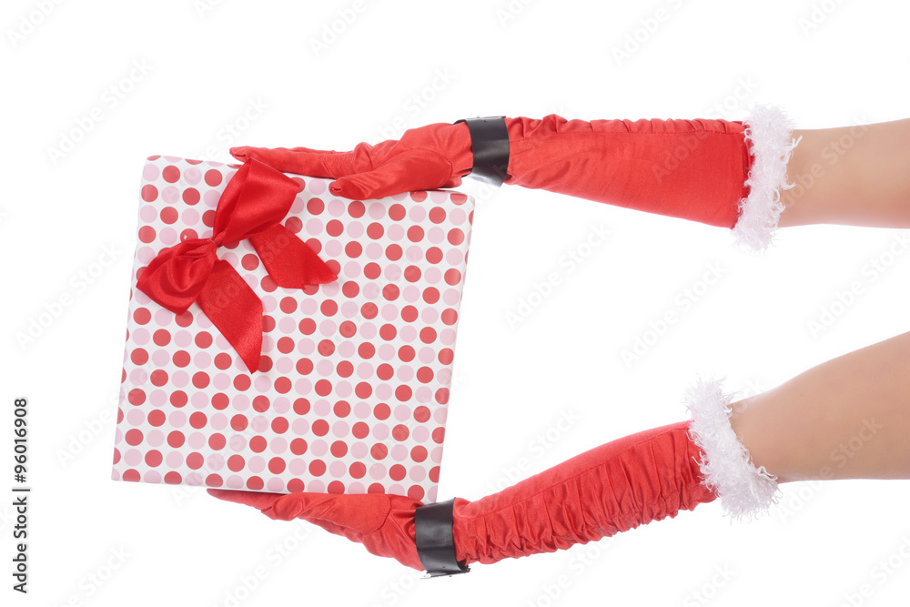 femme offrant cadeau de Noël femme offrant cadeau de Noël