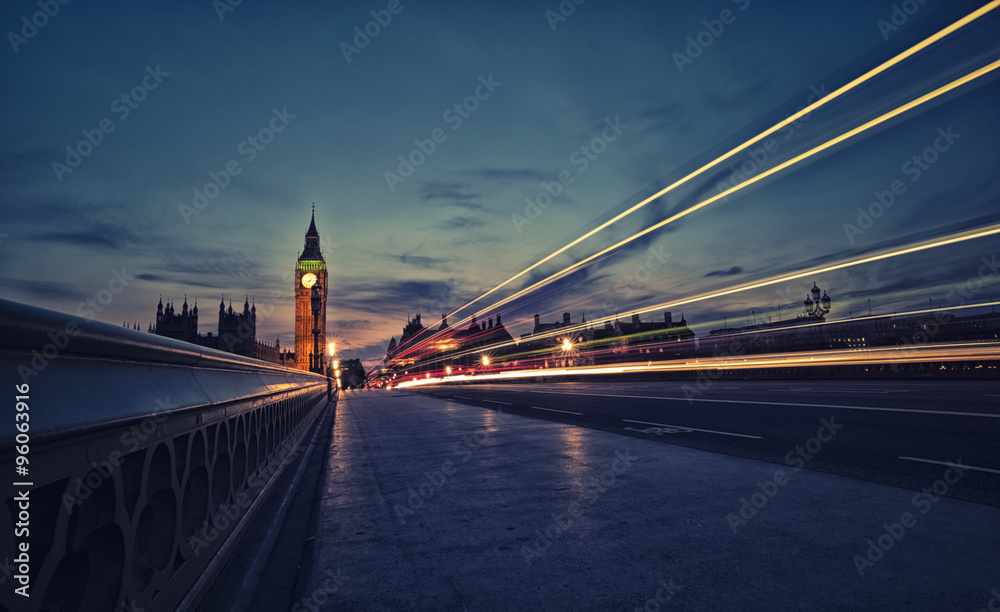 London skyline at twilight - obrazy, fototapety, plakaty 