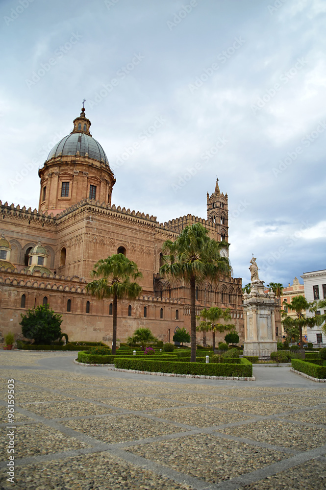 Palermo, Cattedrale vertical
