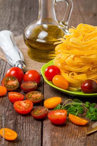 Italian Pasta with colorful tomatoes and olive oil