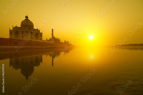 Taj Mahal sunset © WONG SZE FEI