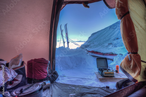 Fototapeta Tent lookout on a Winter-Camping