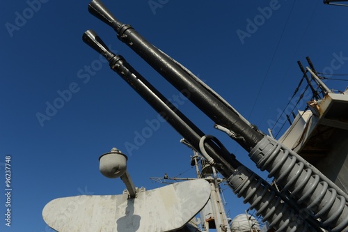 A double-barreled anti-aircraft installation near B-11. photo