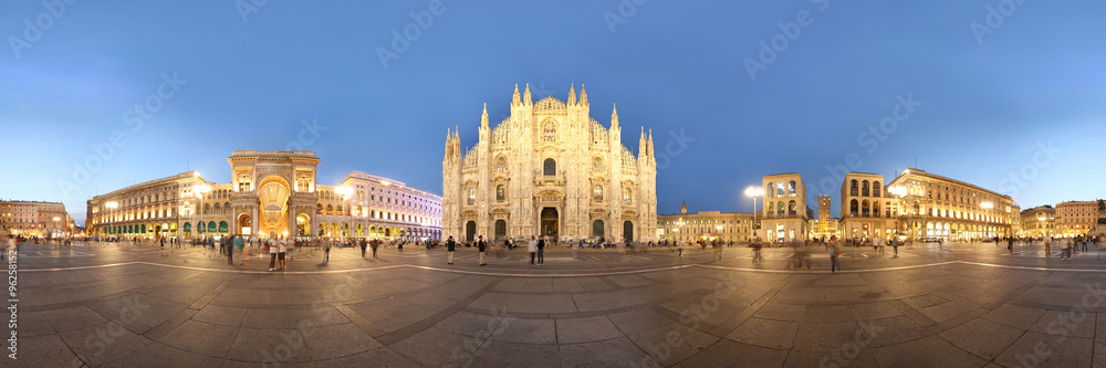 Naklejka premium Panorama Mediolanu @ 360 °