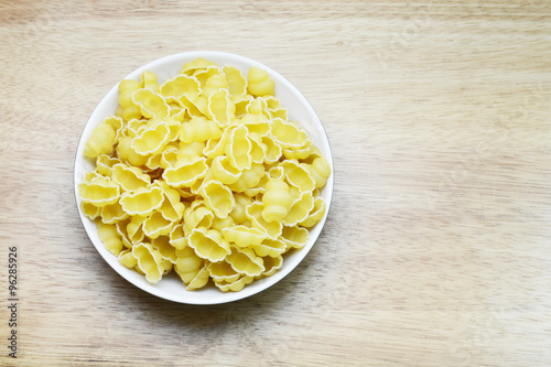 spaghetti pasta and yellow noodle