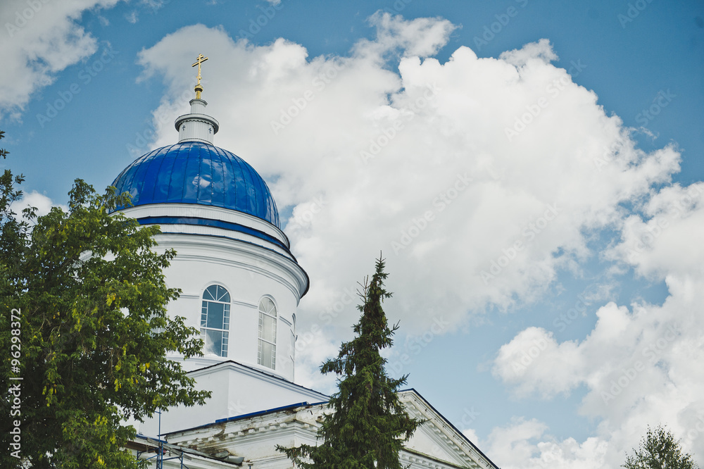 The blue dome of the Church 4228.