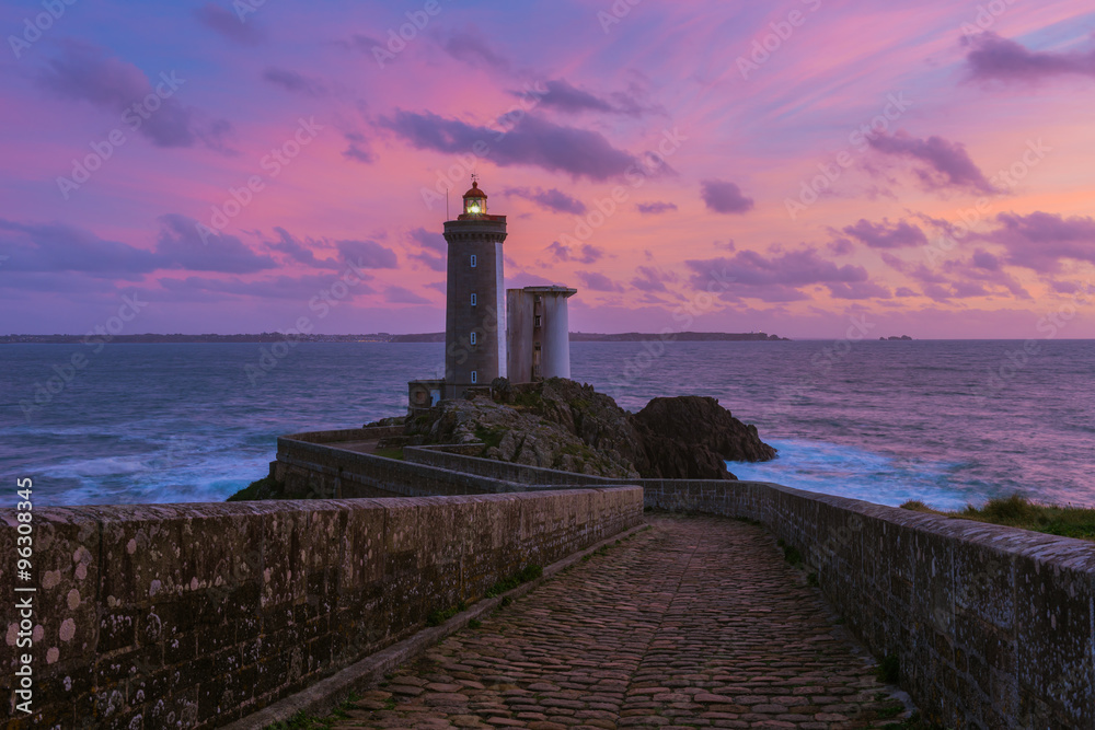 Lighthouse Petit Minou in pink sunset