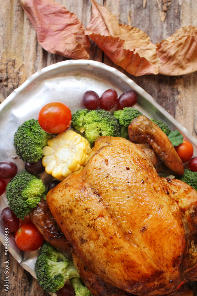 Roasted turkey with vegetables for thanksgiving day Roasted turkey with vegetables for thanksgiving day